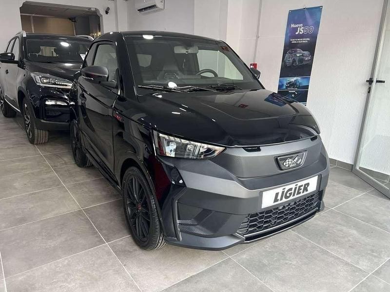 Nuevo Ligier JS50 2025 Negro Utilitario