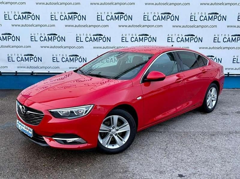 Rojo Usado 2018 Opel Insignia Selective Berlina | 13.800 € (Un poco caro) - Imagen 1/4