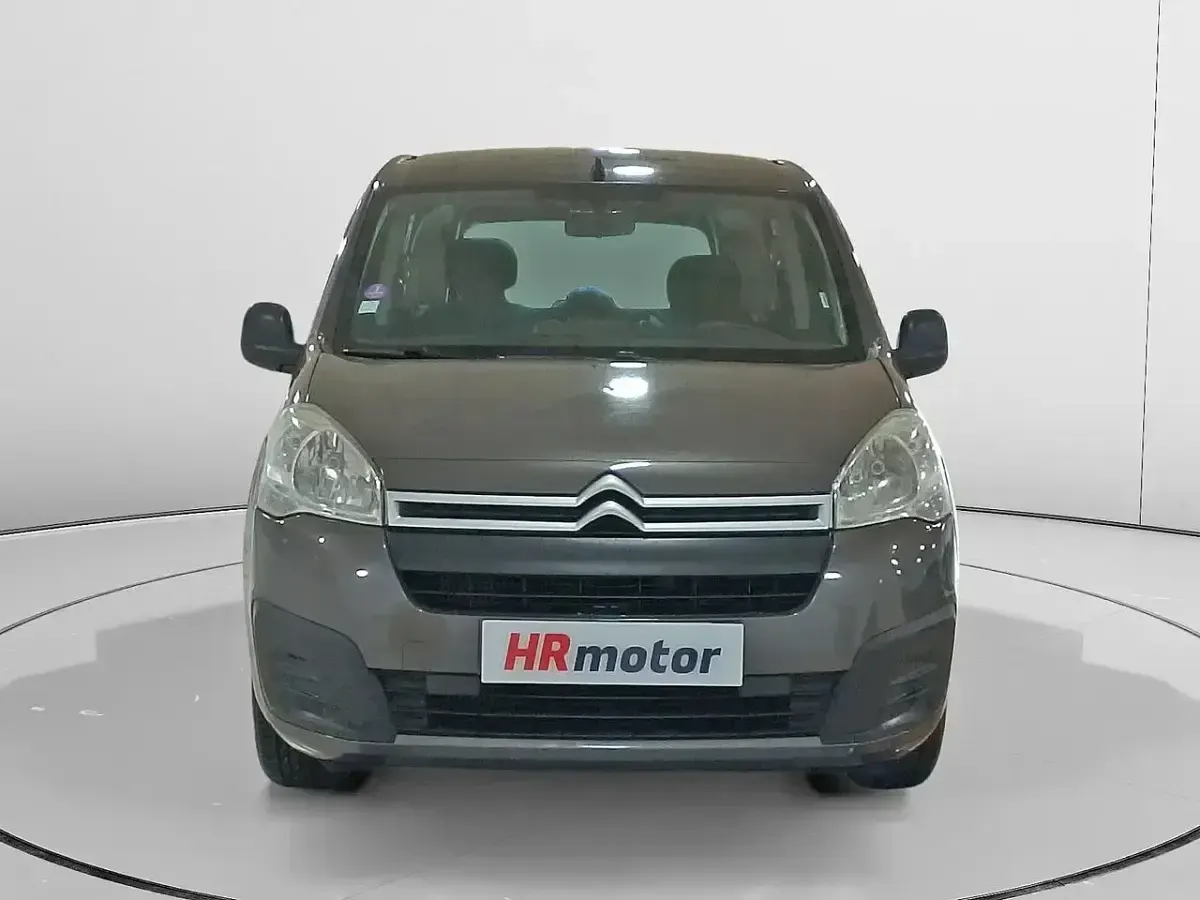 Usado Citroën Berlingo Feel 110 CV (80 kW) 2017 Marrón Monovolumen