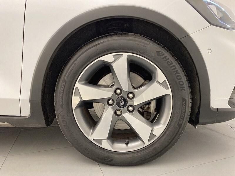 Usado Ford Focus Active X 125 CV (91 kW) 2020 Blanco Berlina