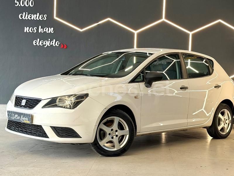 Usado Seat Ibiza Reference 70 CV (51 kW) 2012 Blanco Berlina