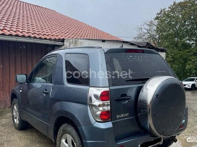 Usado Suzuki Grand Vitara 129 CV (94 kW) 2006 Gris / plata SUV