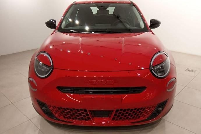 Usado Fiat 600E Red 114 kW (156 CV) 2023