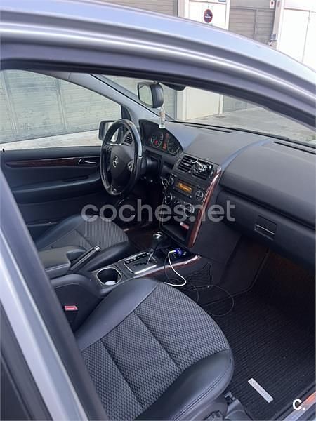 Usado Mercedes A170 Elegance 116 CV (85 kW) 2009 Gris / plata Monovolumen