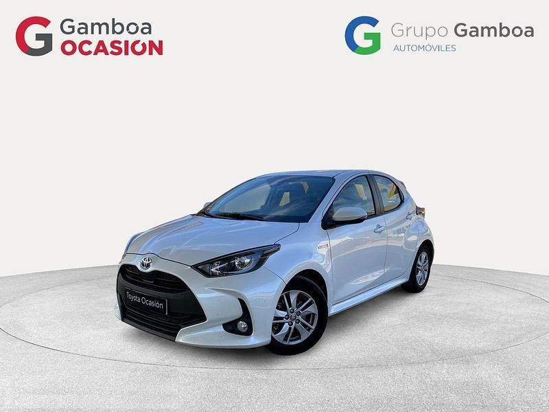 Blanco Usado 2021 Toyota Yaris Hybrid Active Berlina | 20.490 € (Precio justo) - Imagen 1/4