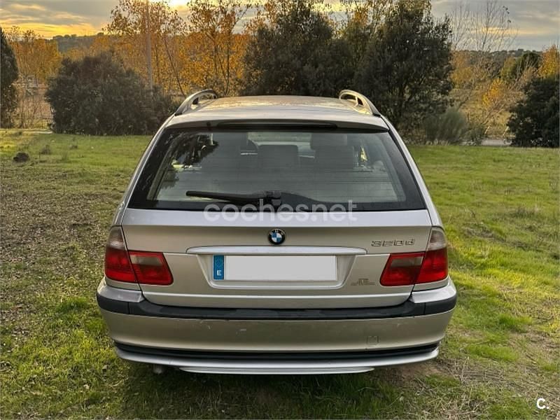 Usado BMW 320 150 CV (110 kW) 2005 Gris / plata Familiar