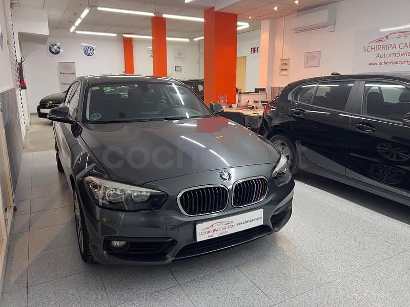 Usado BMW 116 Comfort Edition 116 CV (85 kW) 2018 Gris / plata Utilitario