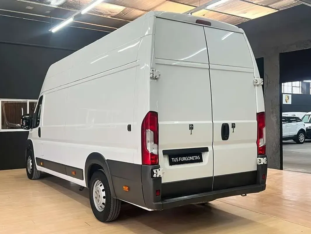 Usado Citroën Jumper 163 CV (119 kW) 2018 Blanco Monovolumen