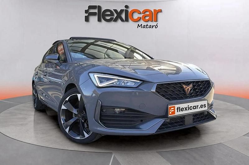 Gris Usado 2024 Cupra Leon Berlina | 22.990 € (Buen precio) - Imagen 1/4