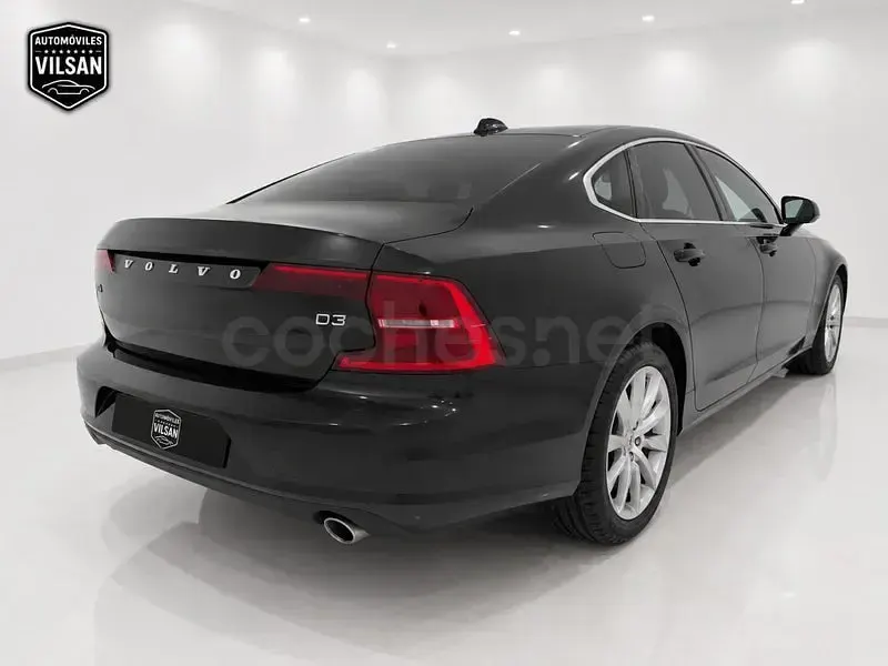 Usado Volvo S90 Momentum 150 CV (110 kW) 2018 Negro Berlina