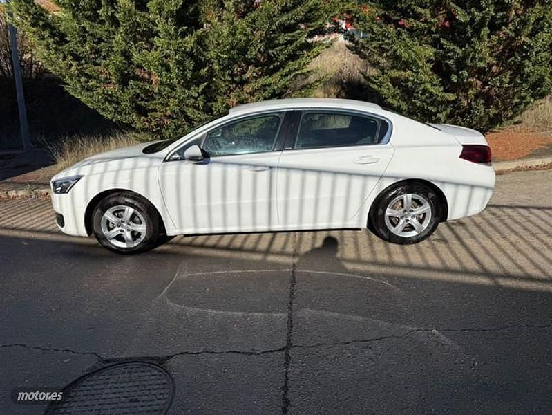 Usado Peugeot 508 Active 120 CV (88 kW) 2018 Blanco Berlina