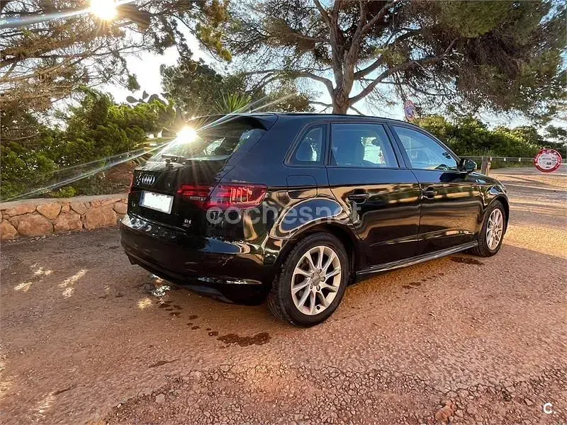 Usado Audi A3 S-Line 110 CV (80 kW) 2015 Negro Berlina