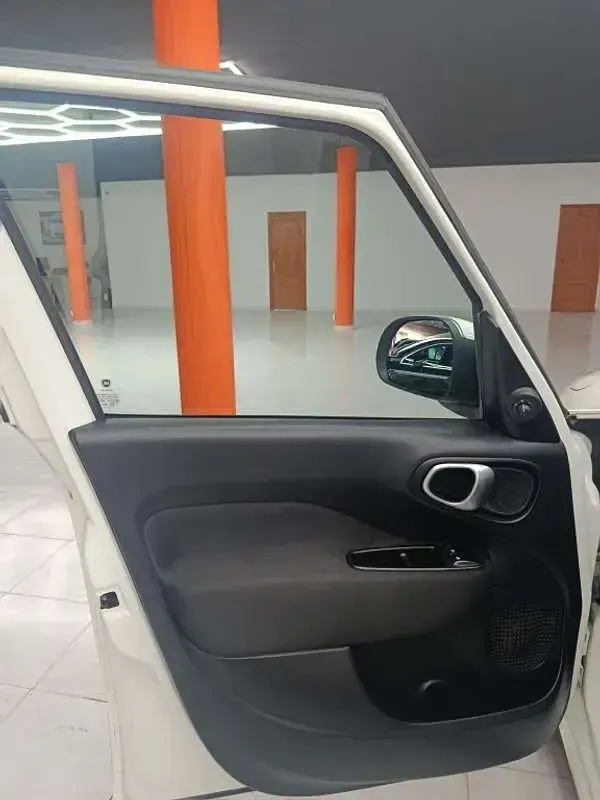 Usado Fiat 500L Pop Star 84 CV (61 kW) 2014 Blanco Monovolumen