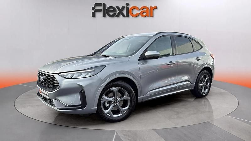 Usado Ford Kuga ST-Line 150 HP (110 kW) 2025 Cinzento SUV