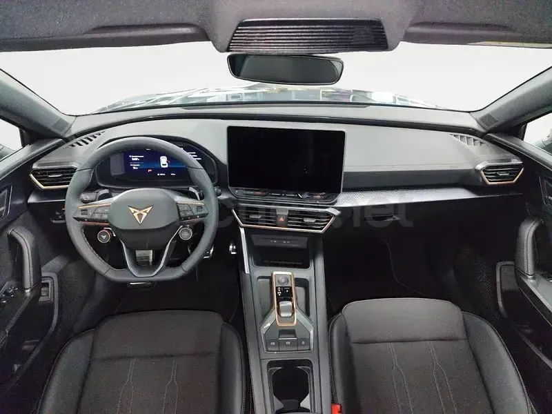 Nuevo Cupra Leon 204 CV (150 kW) 2026 Gris / plata Familiar