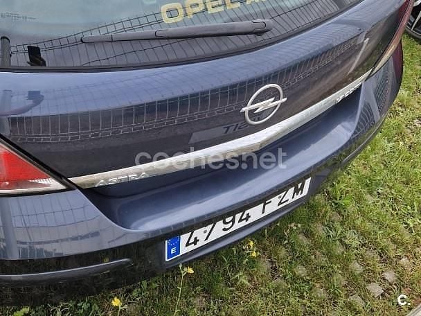 Azul Usado 2008 Opel Astra Enjoy Berlina | 3800 € (Buen precio) - Imagen 1/4