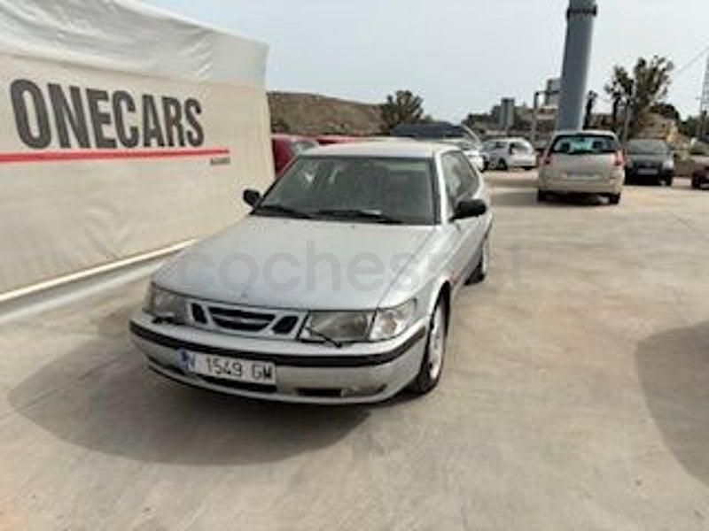 Usado Saab 9-3 115 CV (84 kW) 1999 Gris / plata Coupe