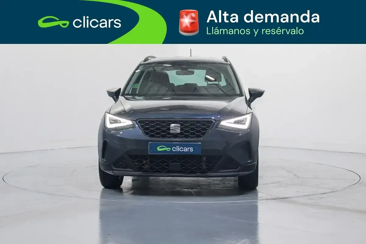 Usado Seat Arona Style 116 CV (85 kW) 2025 Gris SUV