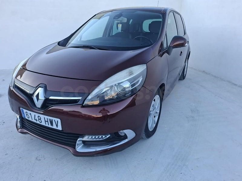 Usado Renault Scénic III Bose Edition 110 CV (80 kW) 2014 Rojo Monovolumen