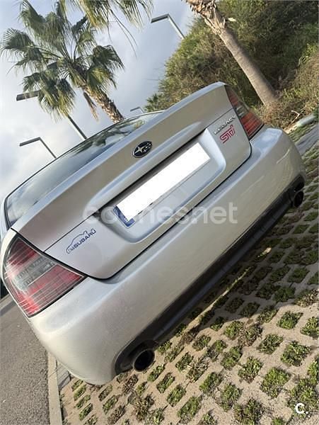 Usado Subaru Legacy 156 CV (114 kW) 2004 Gris / plata Berlina