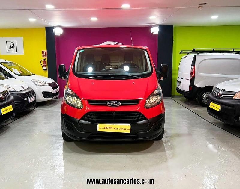 Usado Ford Transit Custom Ambiente 100 CV (73 kW) 2015 Rojo Van