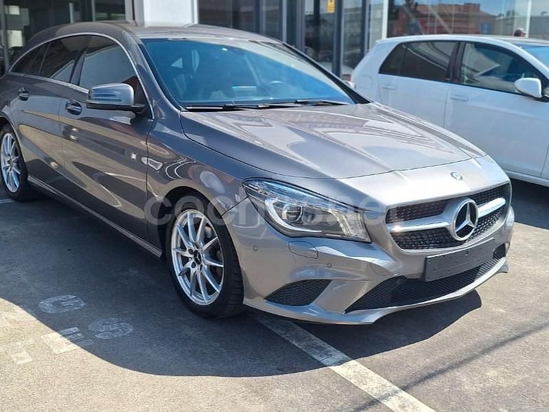 Gris / plata Usado 2015 Mercedes CLA200 Shooting Brake Familiar | 16.000 € (Precio justo) - Imagen 1/4
