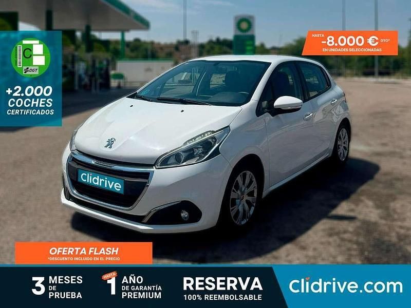 Blanco Usado 2018 Peugeot 208 Active Utilitario | 5990 € (Super precio) - Imagen 1/3