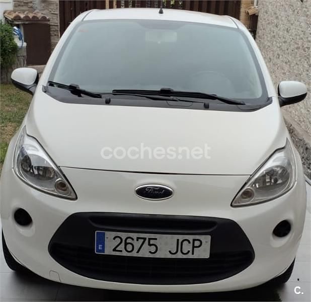 Blanco Usado 2015 Ford Ka Berlina | 6150 € (Precio justo) - Imagen 1/4
