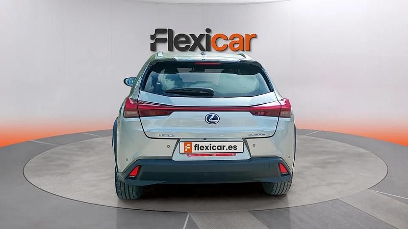 Usado Lexus UX 300e Business Edition 150 kW (204 CV) 2022 Beige SUV