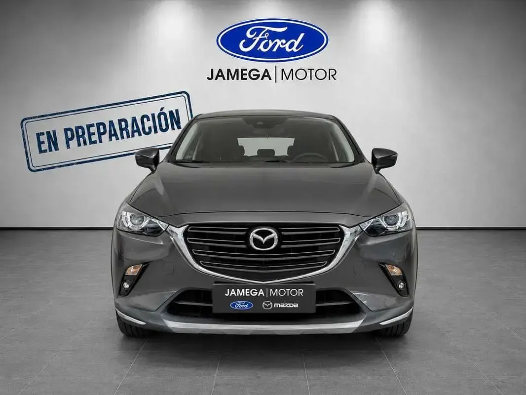 Usado Mazda CX-3 120 CV (88 kW) 2021 Gris SUV