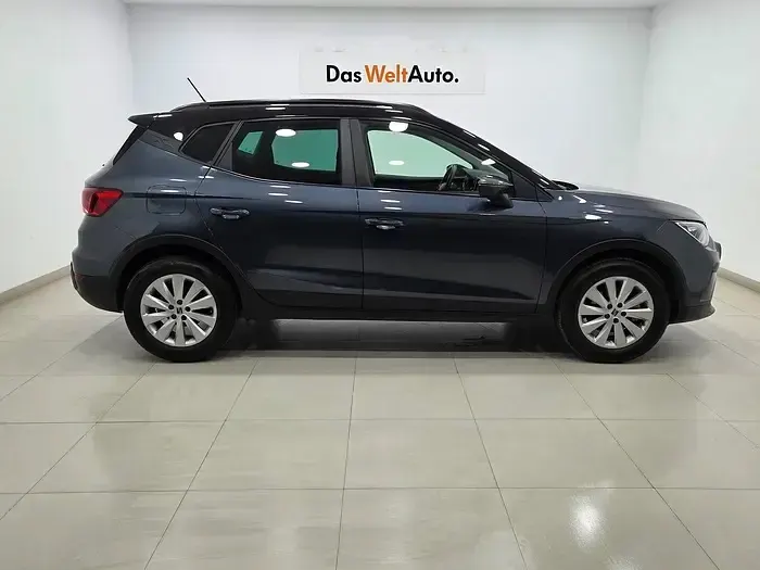 Usado Seat Arona Style 115 CV (84 kW) 2025 Gris SUV