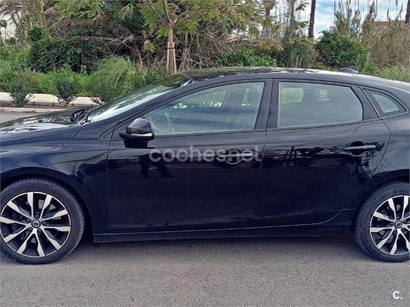 Etiqueta c (verde) Usado 2019 Volvo V40 Familiar | 14.500 € (Un poco caro) - Imagen 1/4