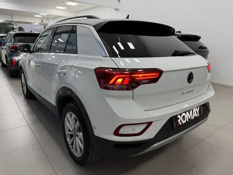 Usado VW T-Roc Life 115 CV (84 kW) 2022 Blanco SUV