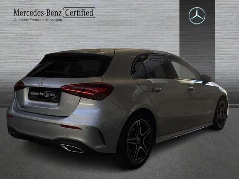 Usado Mercedes A200 Advanced 150 CV (110 kW) 2025 Plateado Utilitario