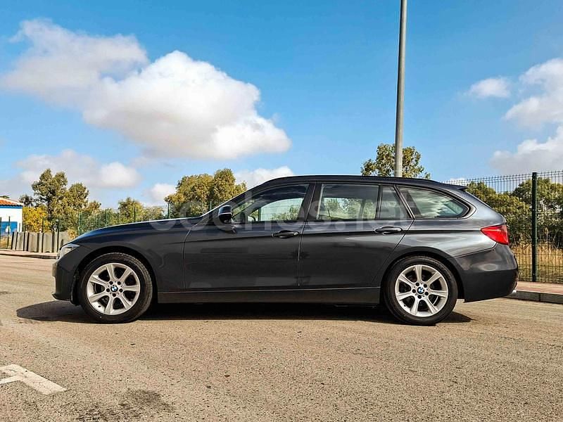 Usado BMW 320 Efficient Dynamics 163 CV (119 kW) 2014 Gris / plata Familiar