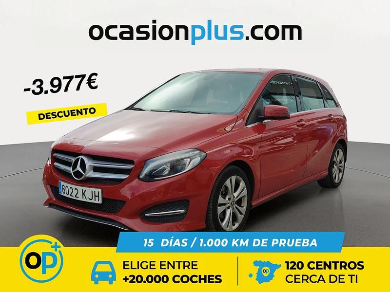 Usado Mercedes B180 109 CV (80 kW) 2018 Rojo Monovolumen