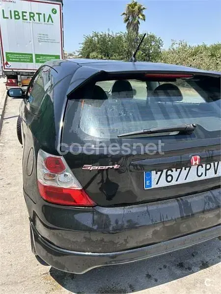 Usado Honda Civic Sport 110 CV (80 kW) 2003 Negro Berlina