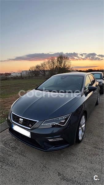 Usado Seat Leon ST FR 150 CV (110 kW) 2019 Gris / plata Familiar