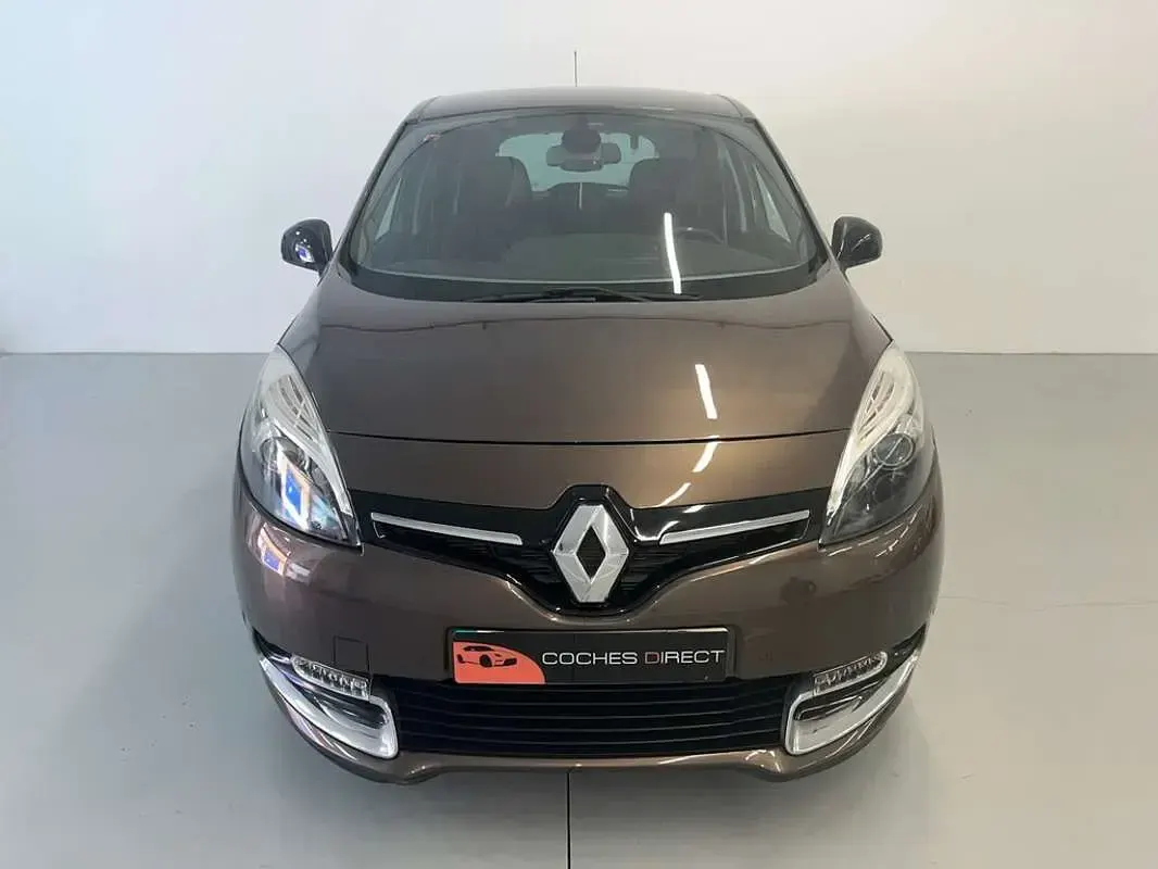 Usado Renault Scenic E-Tech Bose Edition 131 CV (96 kW) 2014 Marrón Monovolumen