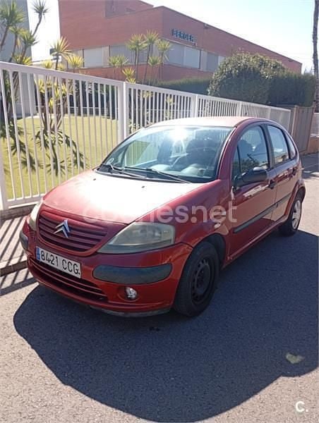 Usado Citroën C3 75 CV (55 kW) 2002 Rojo Utilitario