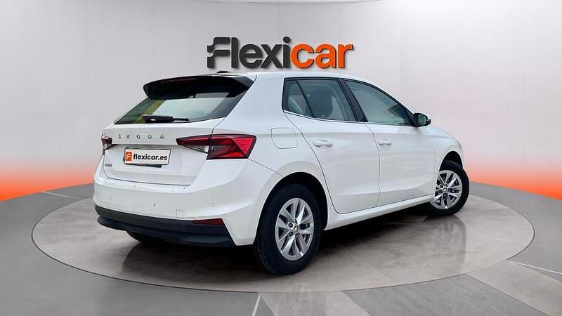 Usado Skoda Fabia Ambition 110 CV (80 kW) 2023 Blanco Utilitario