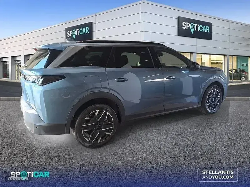 Usado Peugeot 5008 Allure 136 CV (100 kW) 2025 Azul SUV