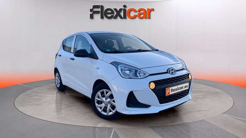 Usado Hyundai i10 67 CV (49 kW) 2018 Blanco Utilitario