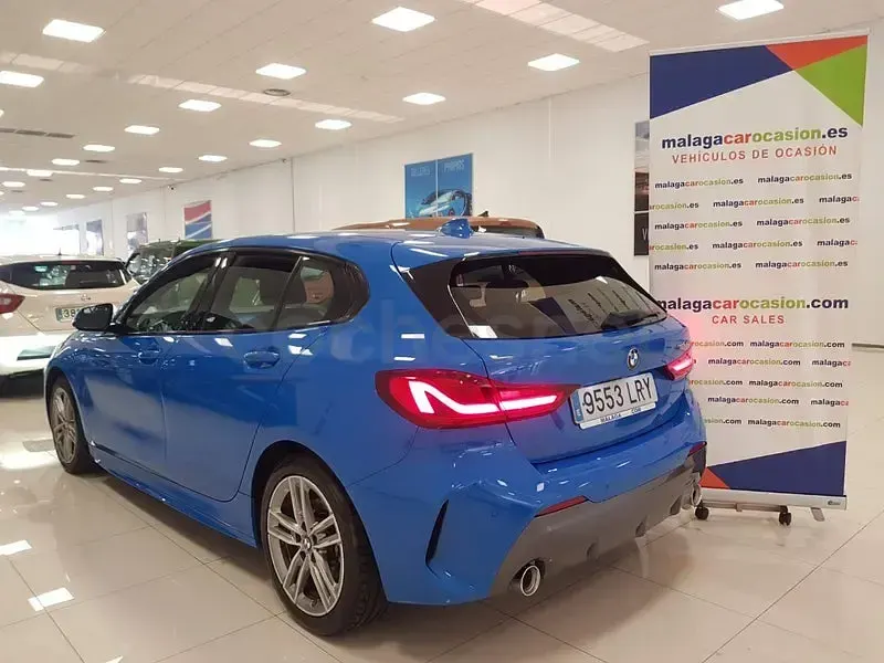 Usado BMW 118 150 CV (110 kW) 2021 Azul Utilitario