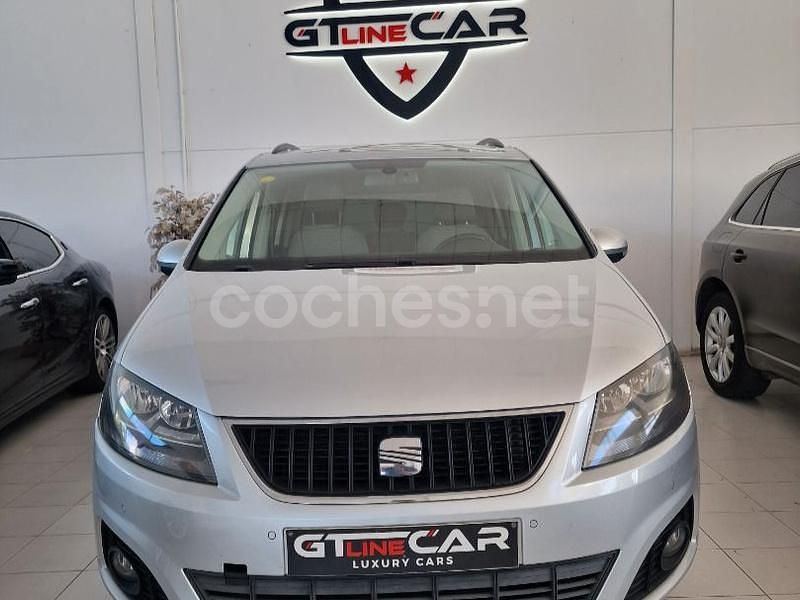 Usado Seat Alhambra Ecomotive 140 CV (102 kW) 2012 Gris / plata Monovolumen