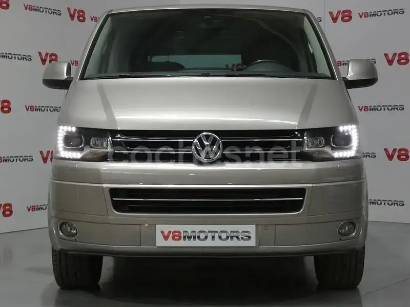 Usado VW Multivan Highline 180 CV (132 kW) 2013 Gris / plata Monovolumen