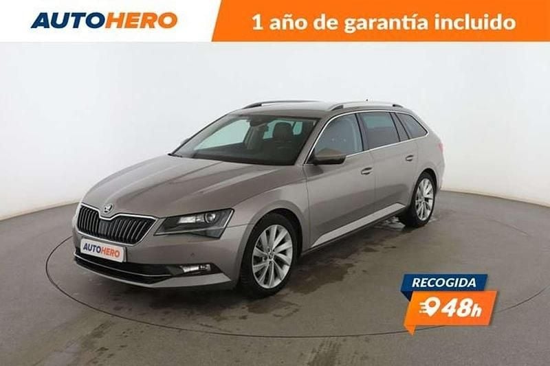 Gris Usado 2015 Skoda Superb Style Familiar | 15.399 € (Precio justo) - Imagen 1/3