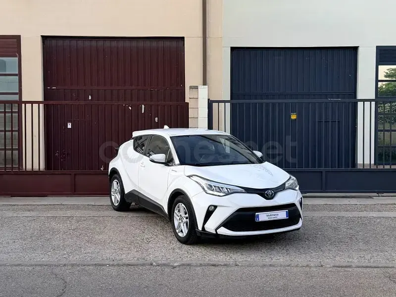 Usado Toyota C-HR Active 122 CV (89 kW) 2022 Blanco SUV