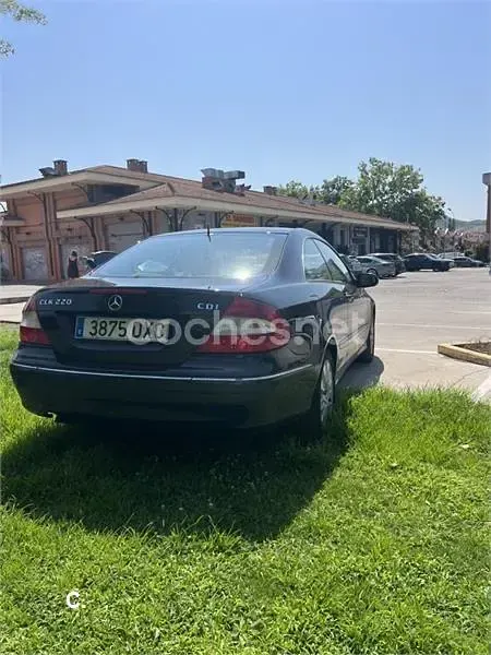 Usado Mercedes CLK220 Elegance 150 CV (110 kW) 2006 Negro Coupe