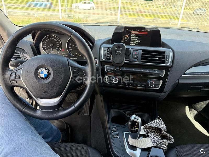 Usado BMW 118 143 CV (105 kW) 2016 Gris / plata Utilitario